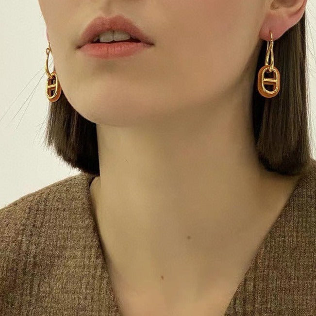 Aura HM O'MAILLON GOLD EARRINGS