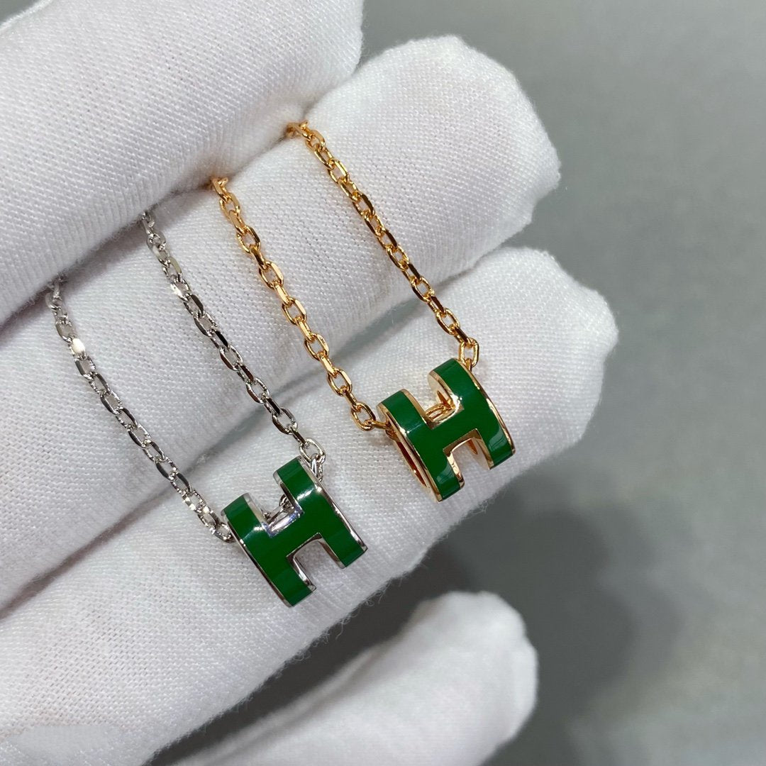 Aura POP H GREEN NECKLACE SILVER AND GOLD