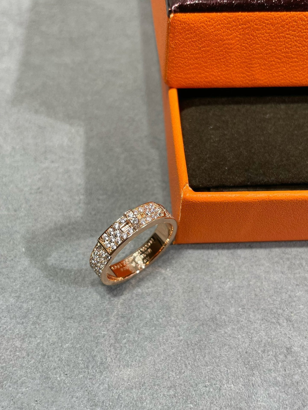 Aura KELLY PINK GOLD DIAMOND RING