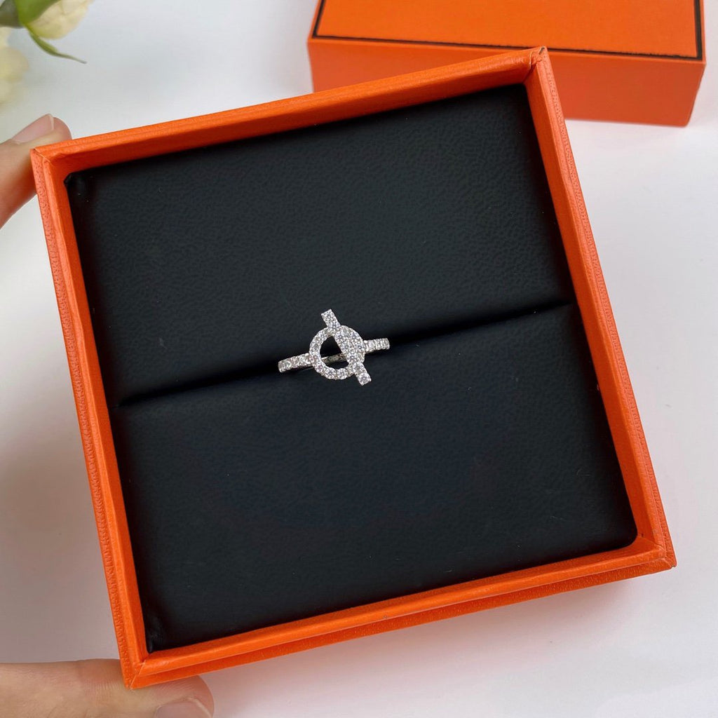 Aura ECHAPPEE RING SILVER DIAMOND