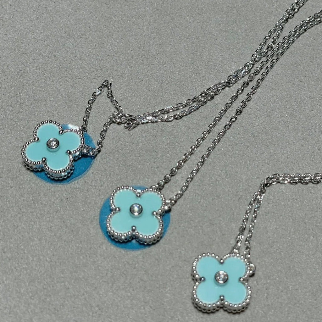 Aura CLOVER 1 DIAMOND HELLBLAUE SILBERNE HALSKETTE