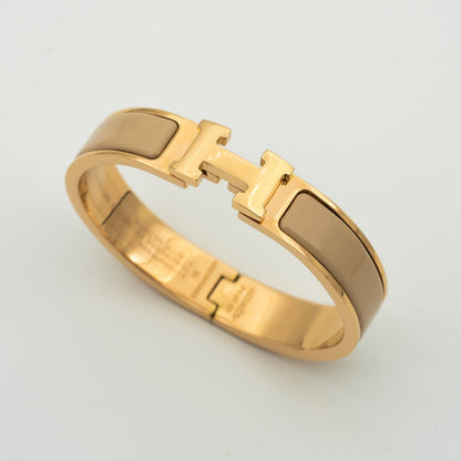 [⭐Aura ]H GREY BRACELET
