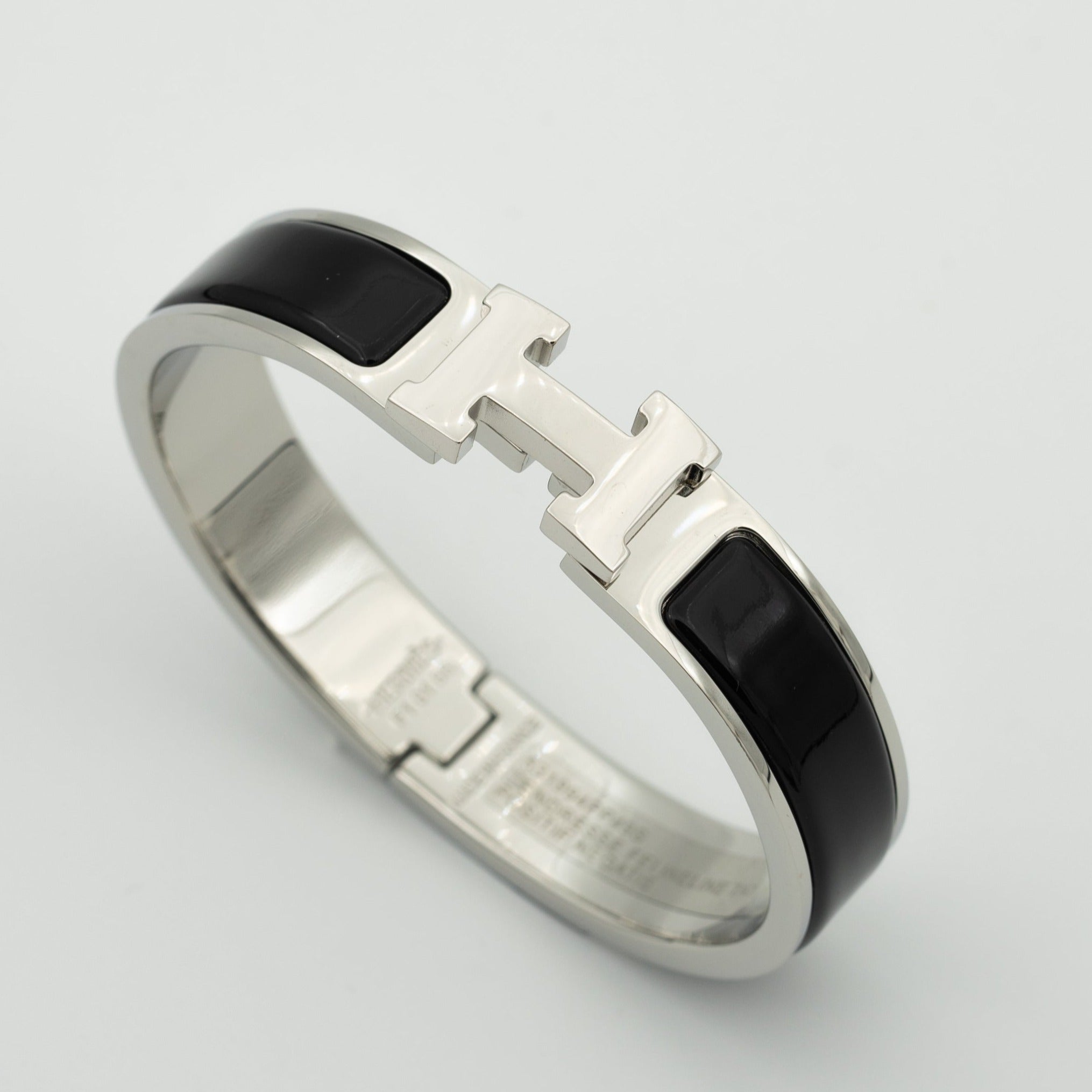Aura H BLACK BRACELET