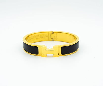 [⭐Aura ]H BLACK BRACELET