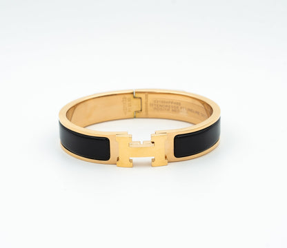 [⭐Aura ]H BLACK BRACELET