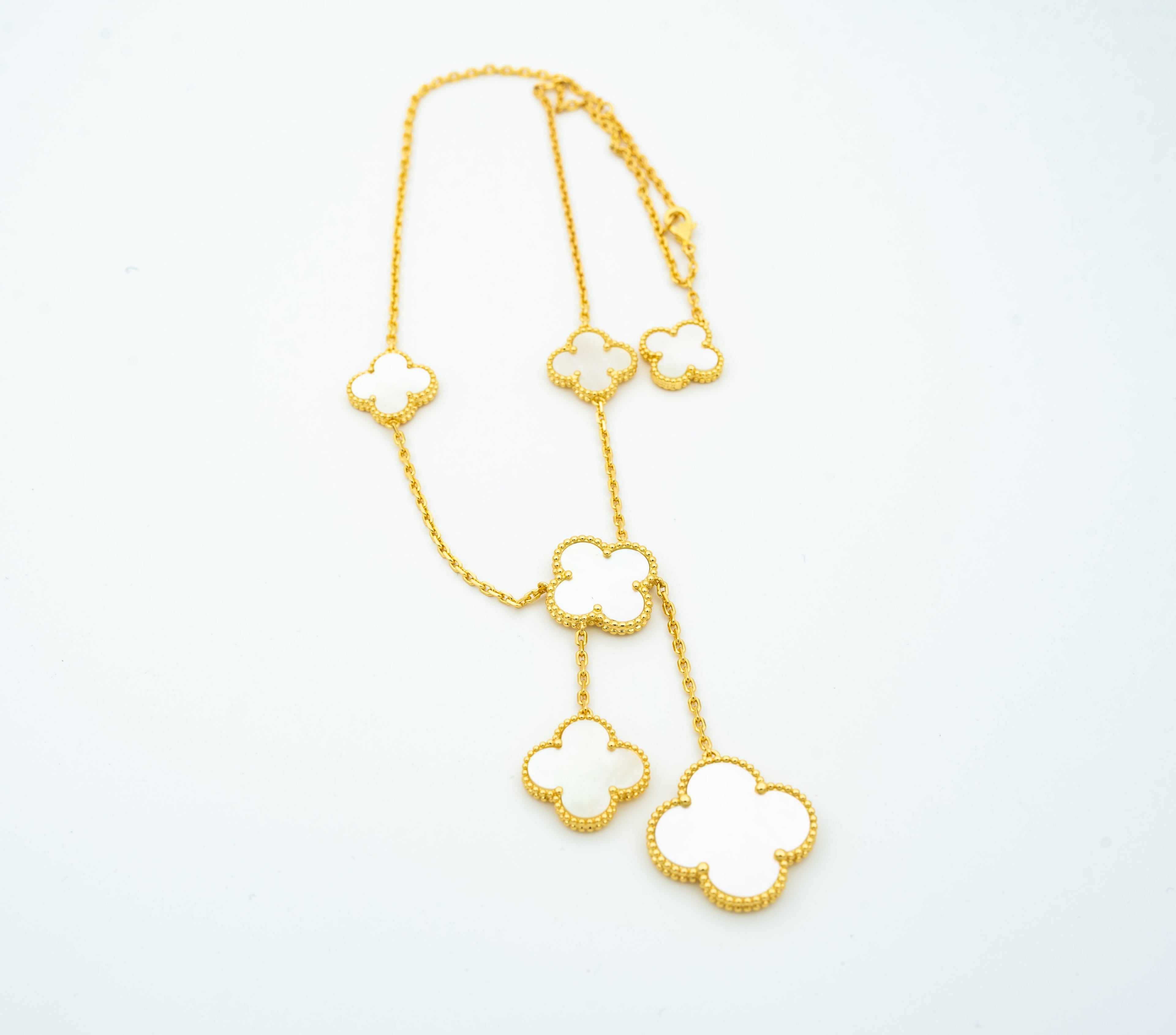 Aura CLOVER MOTHER OF PEARL NECKLACE 6 MOTIF