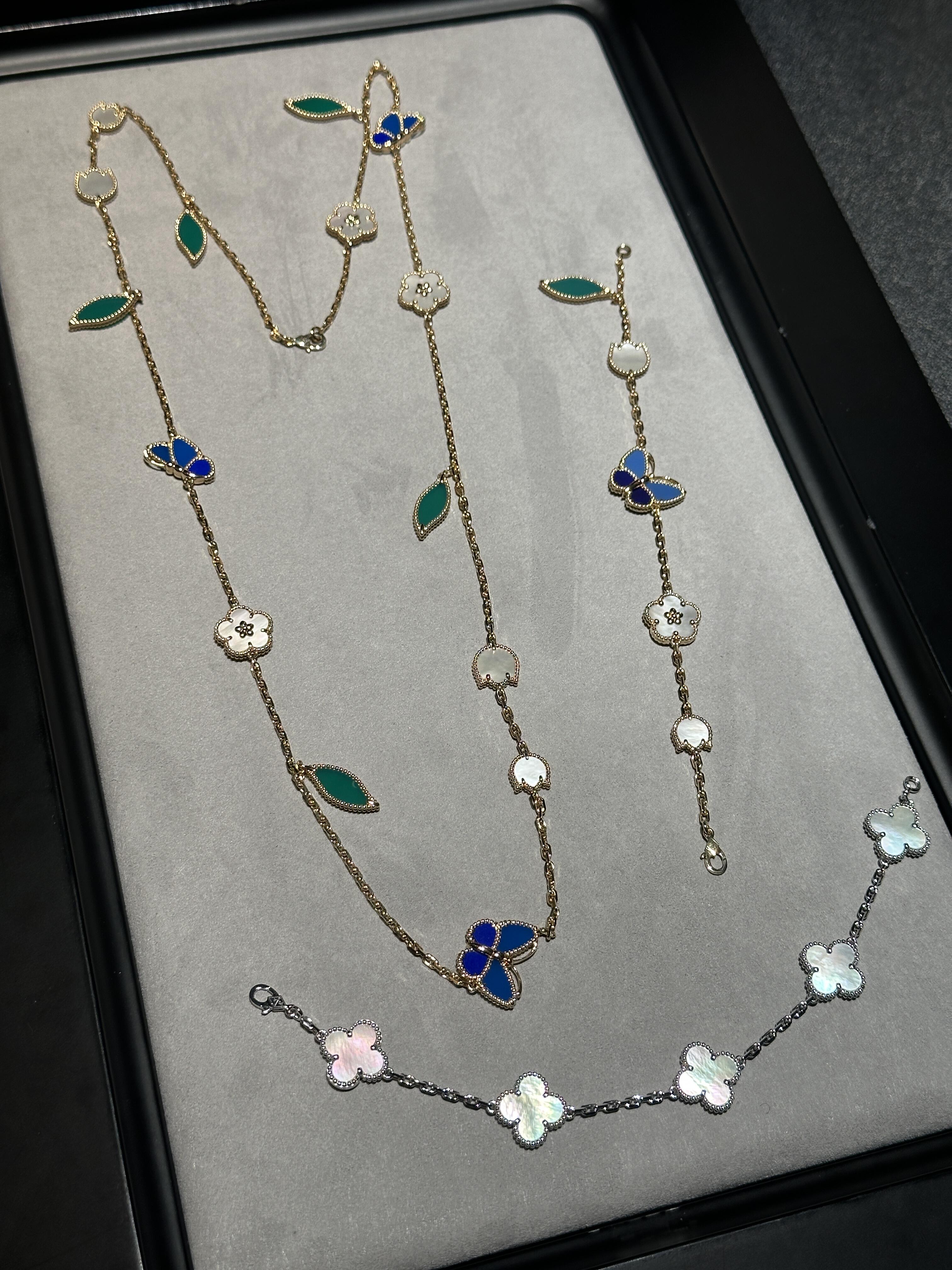[Aura ] 26 NEW CLOVER 15 MOTIFS LUCKY NECKLACE