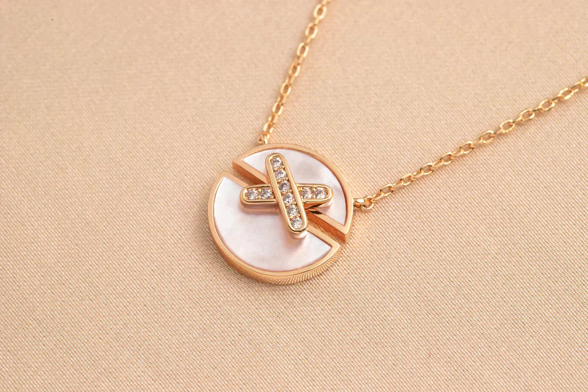 [⭐Aura ]JEUX DE ROSE GOLD DIAMOND NECKLACE