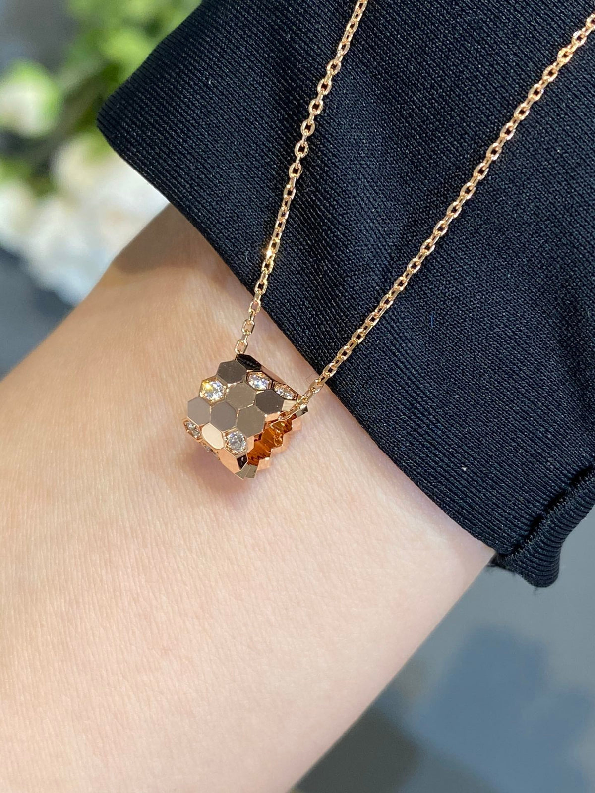 [⭐Aura ]BEE LOVE DIAMOND NECKLACE