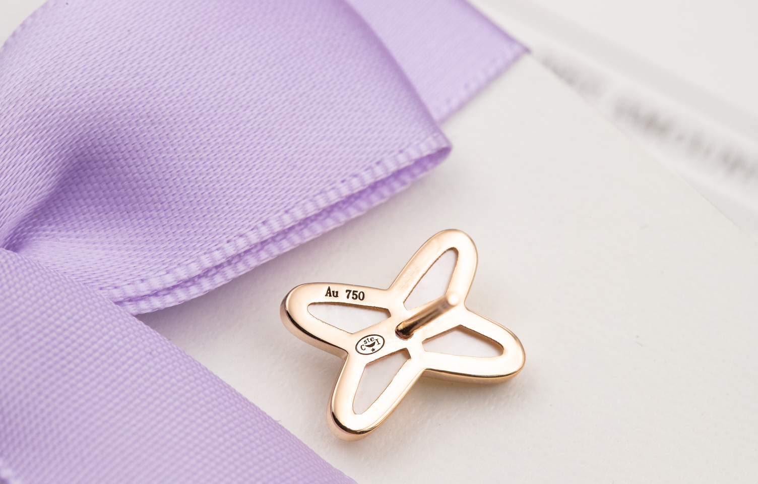 Aura SPIELE WEISSER MOP ROSÉGOLD DIAMANT OHRRINGE