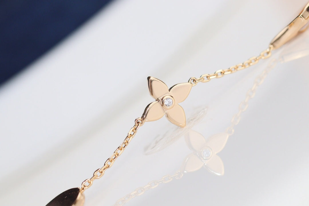 Aura LEAF CLOVER BRACELET