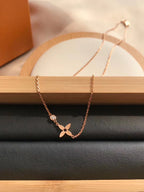 Aura BLOSSOM ANHÄNGER ROSÉGOLD UND DIAMANT