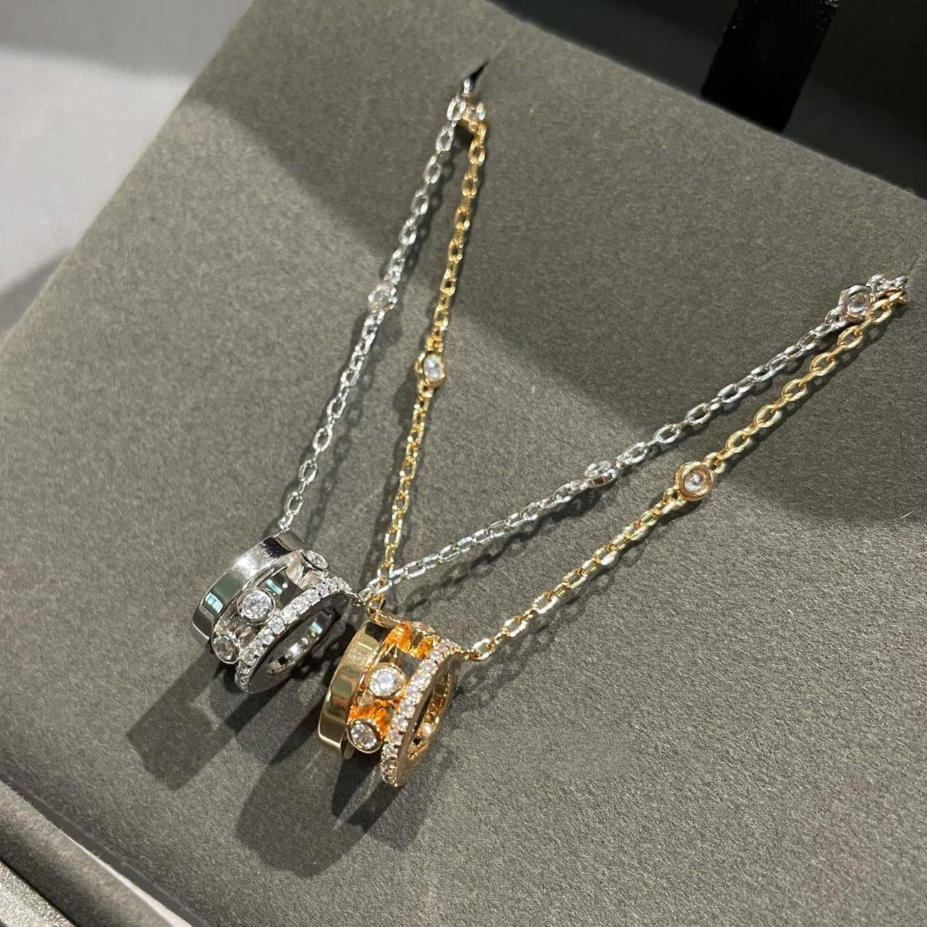 [Aura ] CHAIN MOVE ROMANE PEDAND NECKLACE