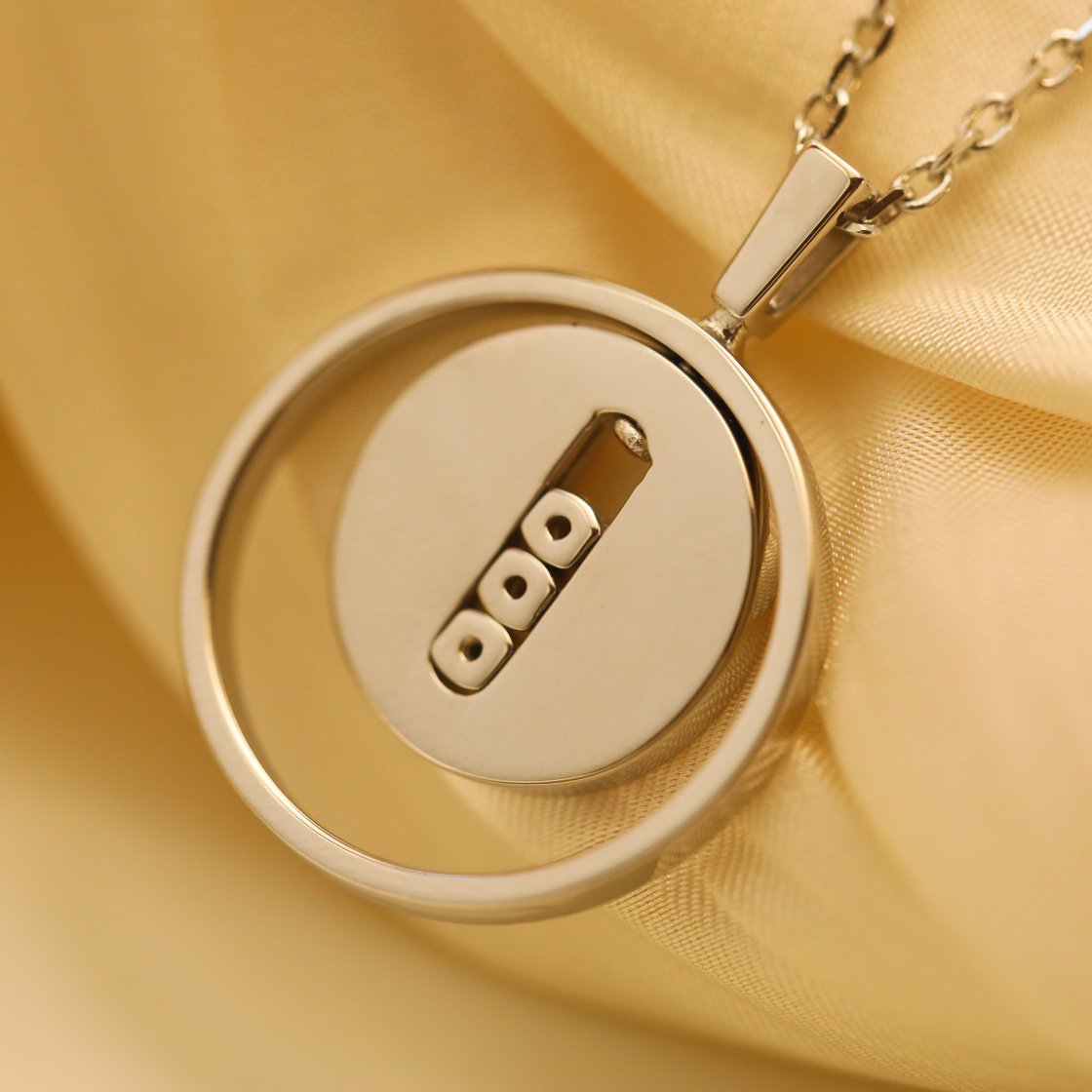 [⭐Aura ]Aura  MOVE MM SILVER DIAMOND NECKLACE