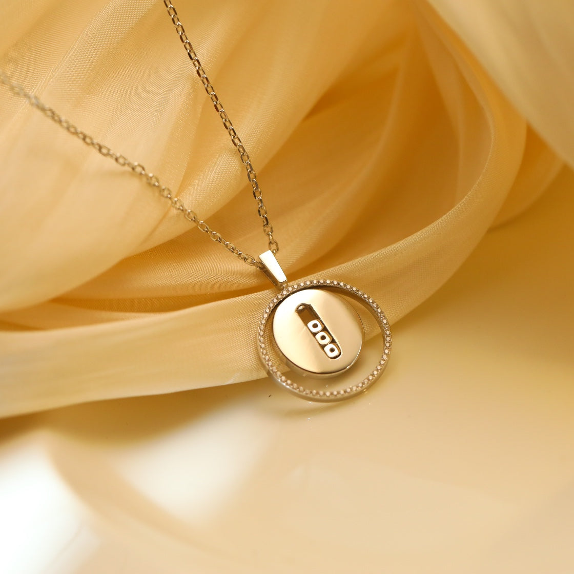 [Aura ]  MOVE MM SILVER DIAMOND NECKLACE