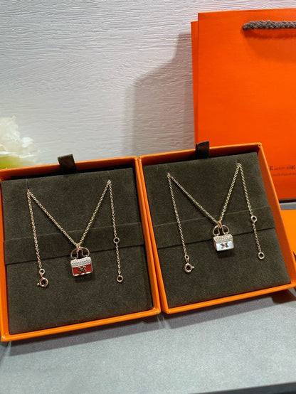 [⭐Aura ]H CIRCE MOISSANITE PENDANT NECKLACE GOLD