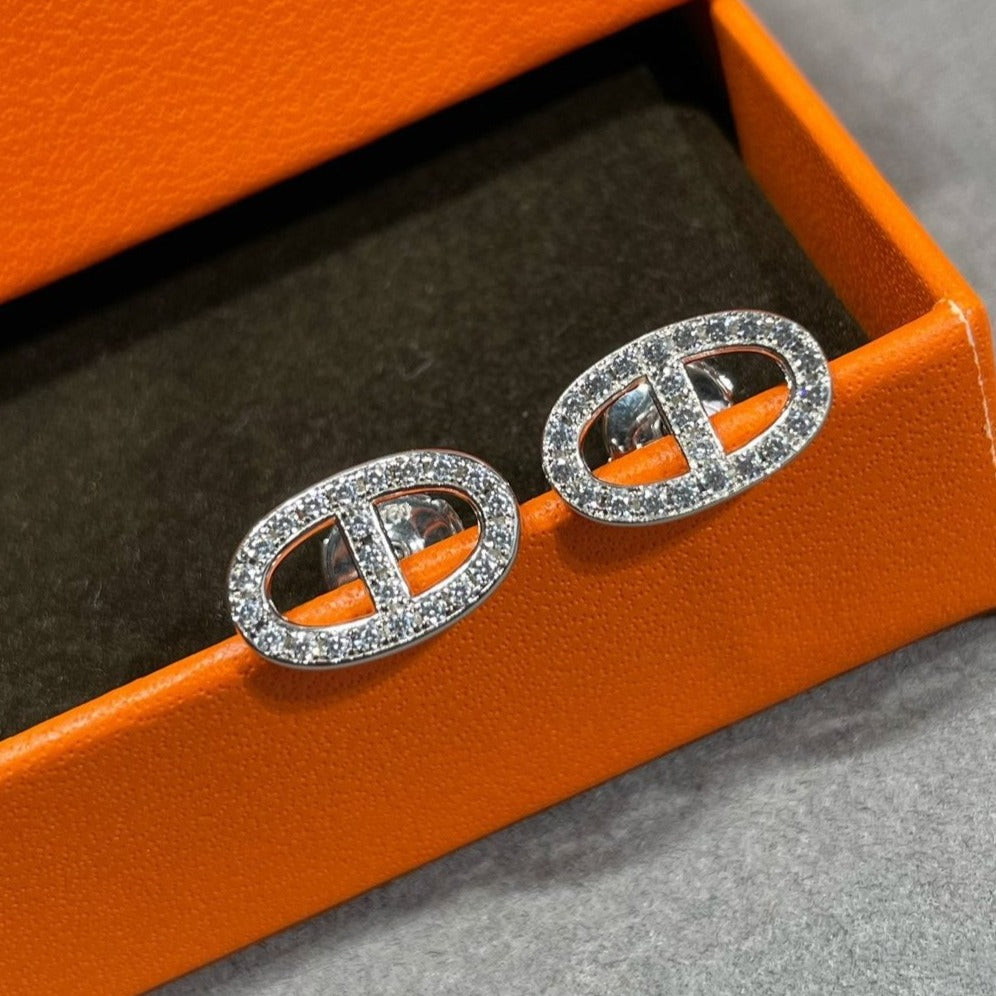 Aura HM FULL DIAMOND PIG NOSE STUD EARRINGS