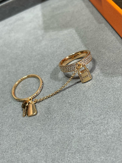 [⭐Aura ]HM KELLY CLOCHETTE DOUBLE RING IN  WITH DIAMONDS