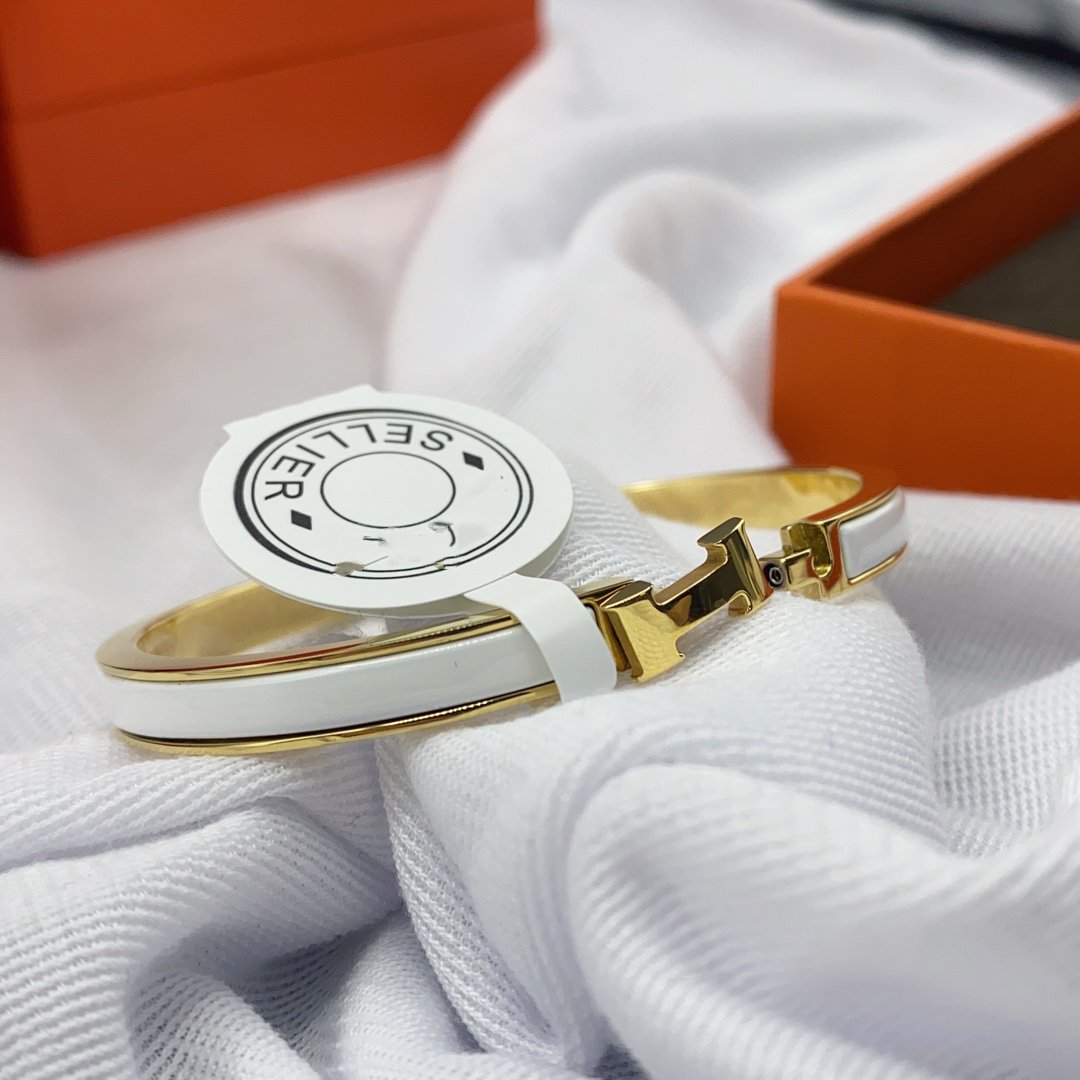 Aura CLASSIC HM CLIC WHITE 8MM ENAMEL BRACELET