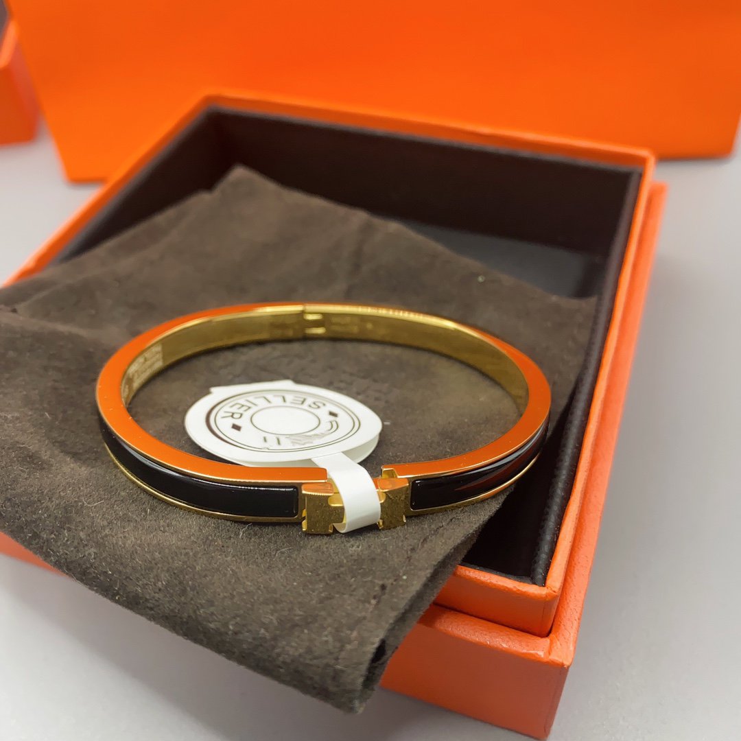 Aura CLASSIC HM CLIC BLACK 8MM ENAMEL BRACELET