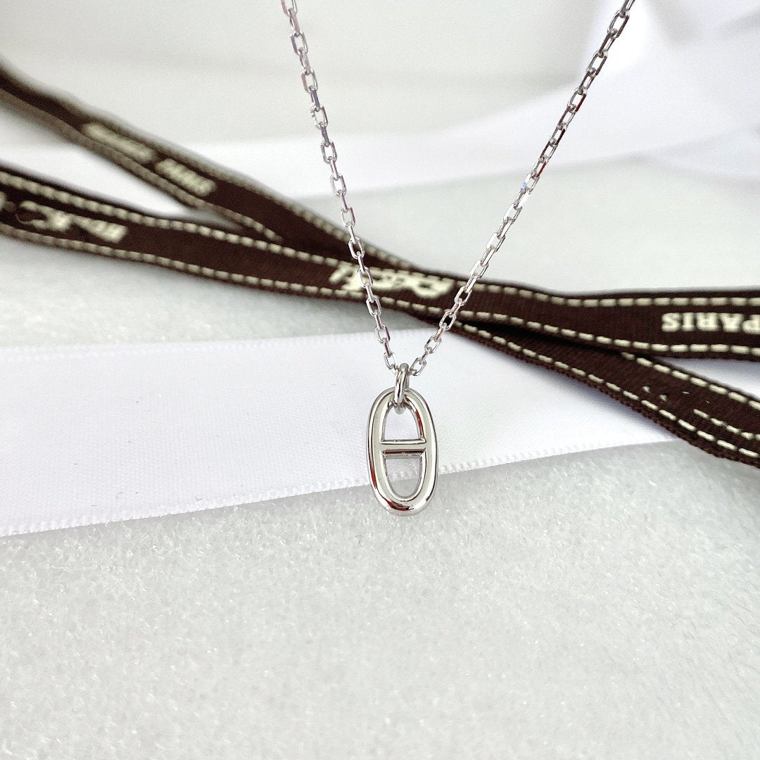 [⭐Aura ]HM PIG NOSE NECKLACE