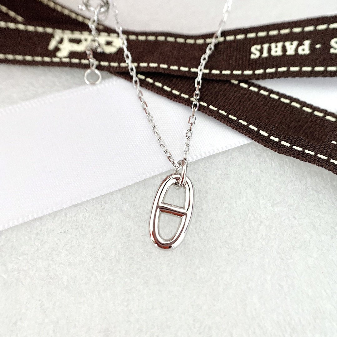 Aura HM PIG NOSE NECKLACE