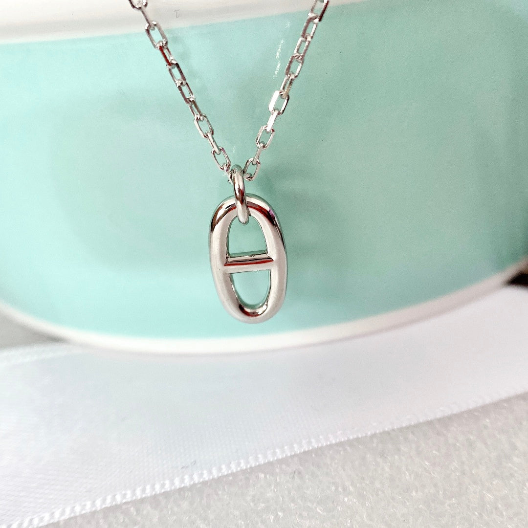 Aura HM PIG NOSE NECKLACE