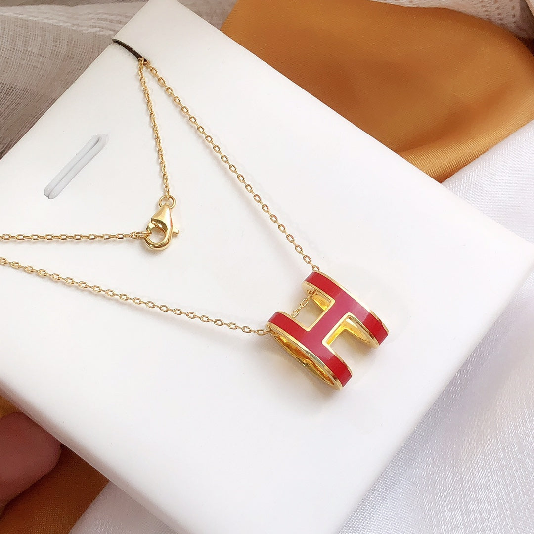 [⭐Aura ]HM CLIC RED ENAMEL GOLD NECKLACE