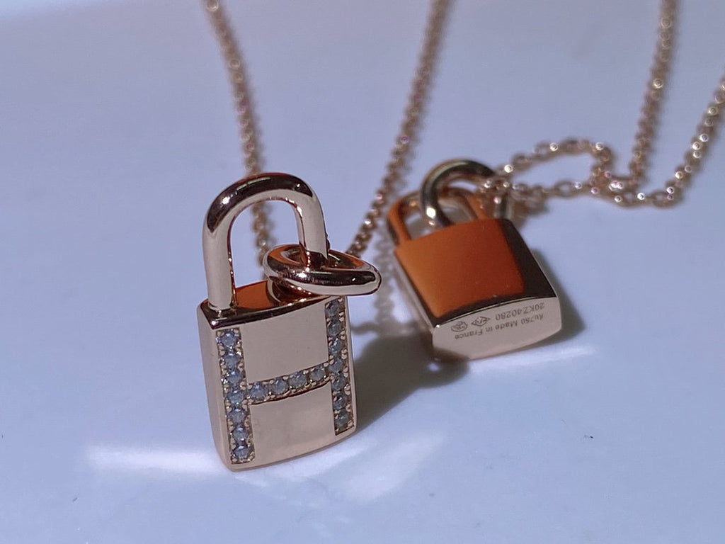 Aura HM ADVANCED NICHE LOCK HEAD NECKLACE DIAMONDS