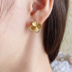 Aura CLOVER MEDIUM STUD EARRINGS