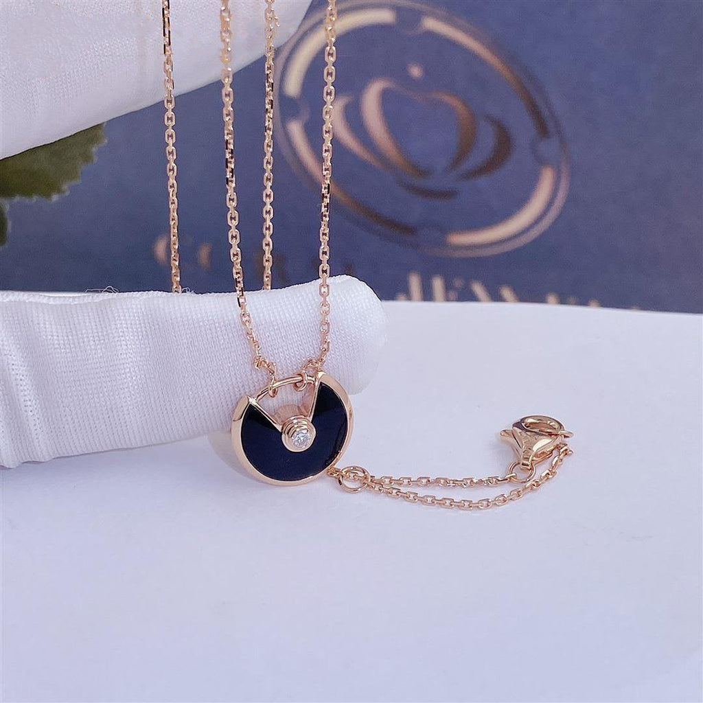 Aura AMULETTE ROSE GOLD ONYX NECKLACE