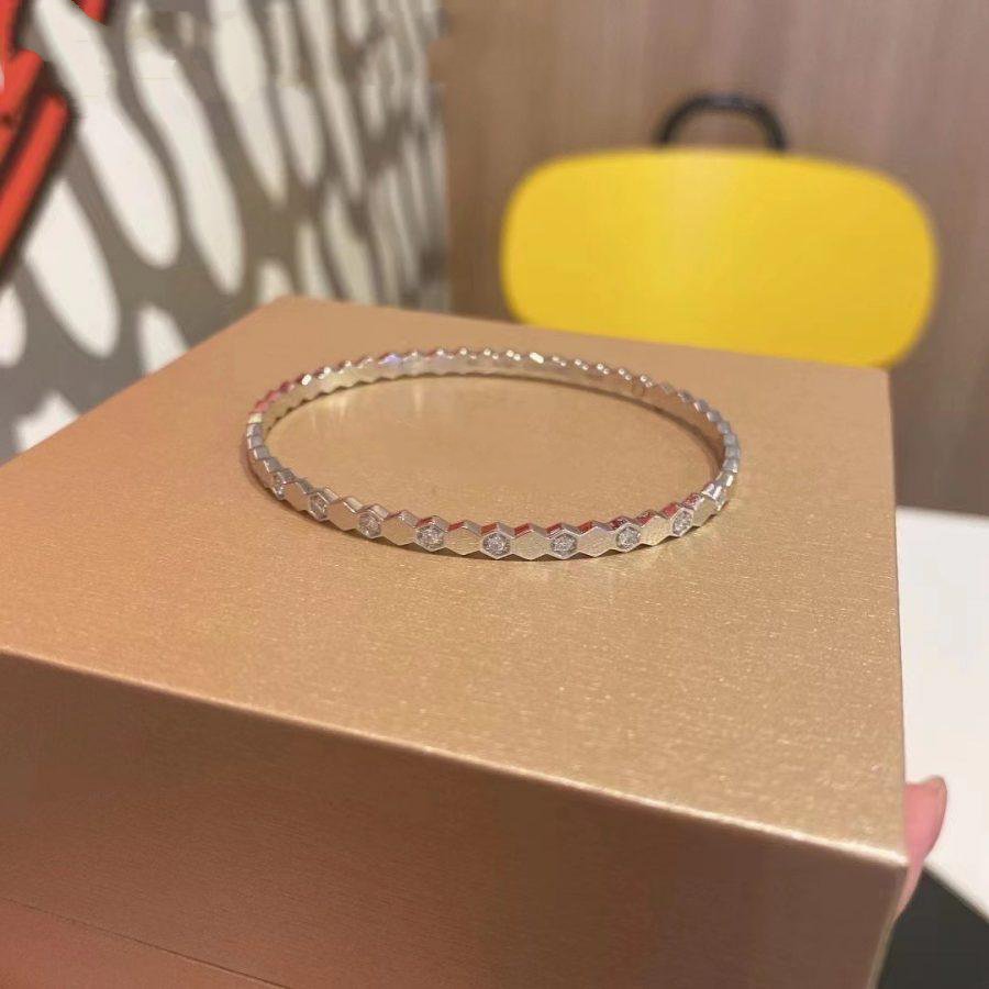 [⭐Aura ]BEE LOVE SILVER DIAMOND BRACELET