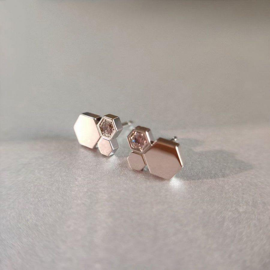 [⭐Aura ]BEE LOVE SILVER DIAMOND EARRINGS