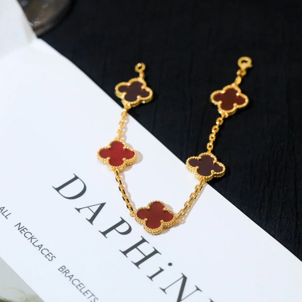 [Aura ]New  CLOVER 5 MOTIF RED CORNELIAN BRACELET COLLECTION