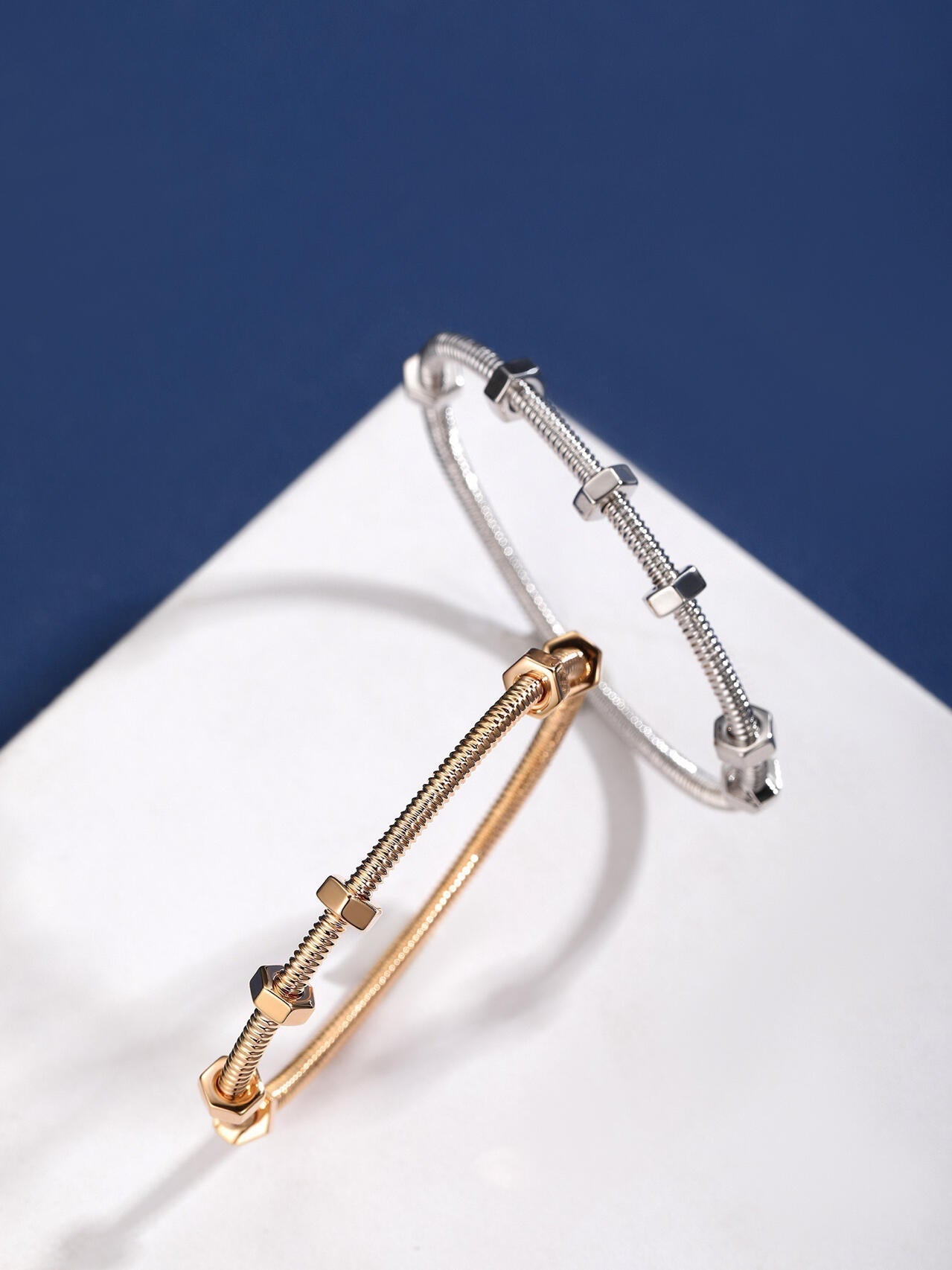 [Aura ]CT THREADED BRACELET