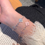 Aura CLOVER 5 MOTIF PINK BLUE RED WHITE BRACELET