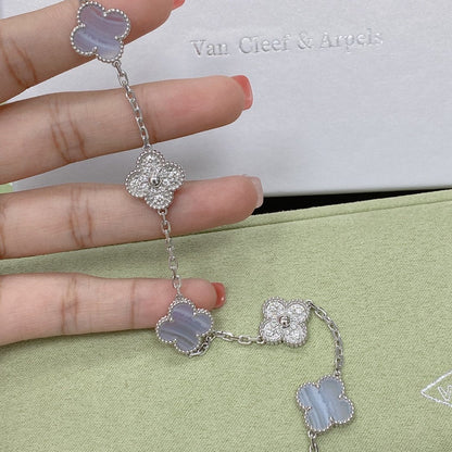 [⭐Aura ]New  CLOVER 5 MOTIF PURPLE CHALCEDONY BRACELET COLLECTION