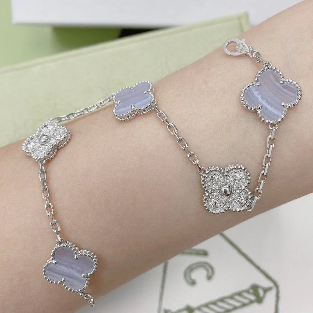 [Aura ]New  CLOVER 5 MOTIF PURPLE CHALCEDONY BRACELET COLLECTION