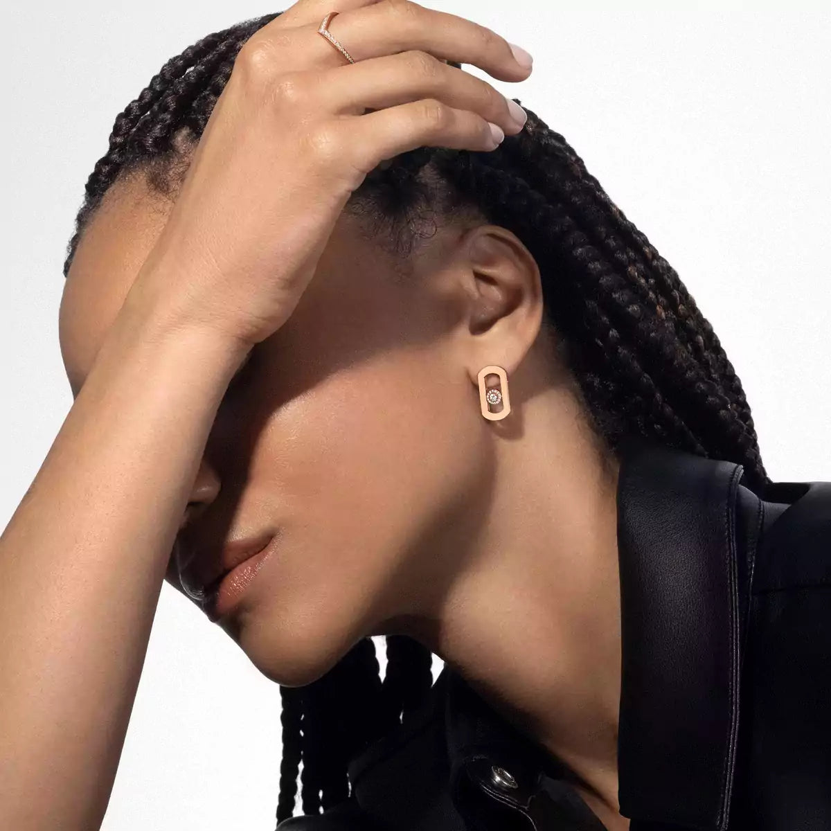 [Aura ]So Move Diamond Earrings in Yellow Gold