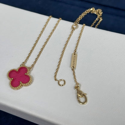 [⭐Aura] NEW CLOVER 15MM PINK ENAMEL NECKLACE