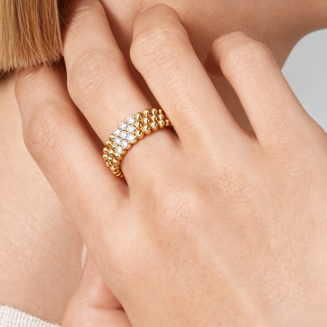 [Aura ]  DREIREIHIGER DIAMANTENRING
