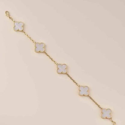 [Aura ]Neue CLOVER WHITE PEARL MOP 5 MOTIV ARMBAND-KOLLEKTION