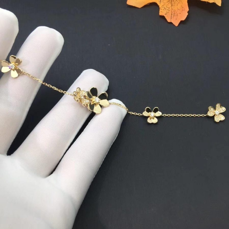 Aura FRIVOLE GOLD 5 FLOWERS BRACELET