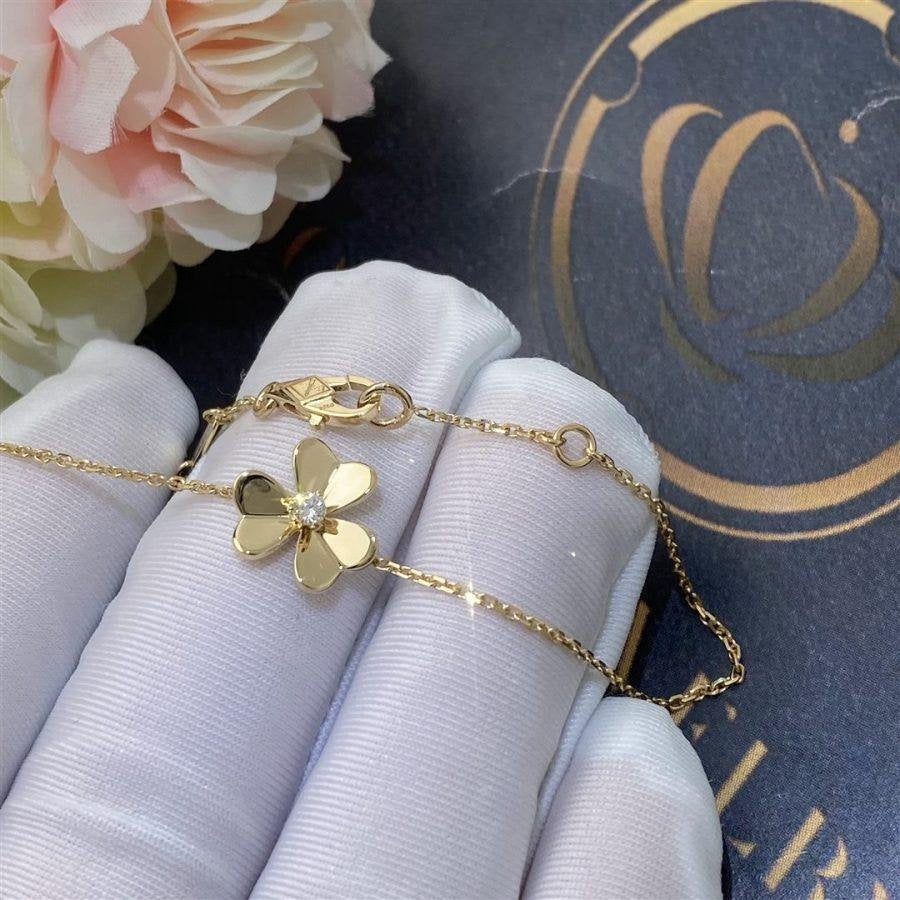 Aura FRIVOLE GOLD FLOWER BRACELET