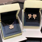 Aura FRIVOLE ROSEGOLD BLUMEN DIAMANT HALSKETTE