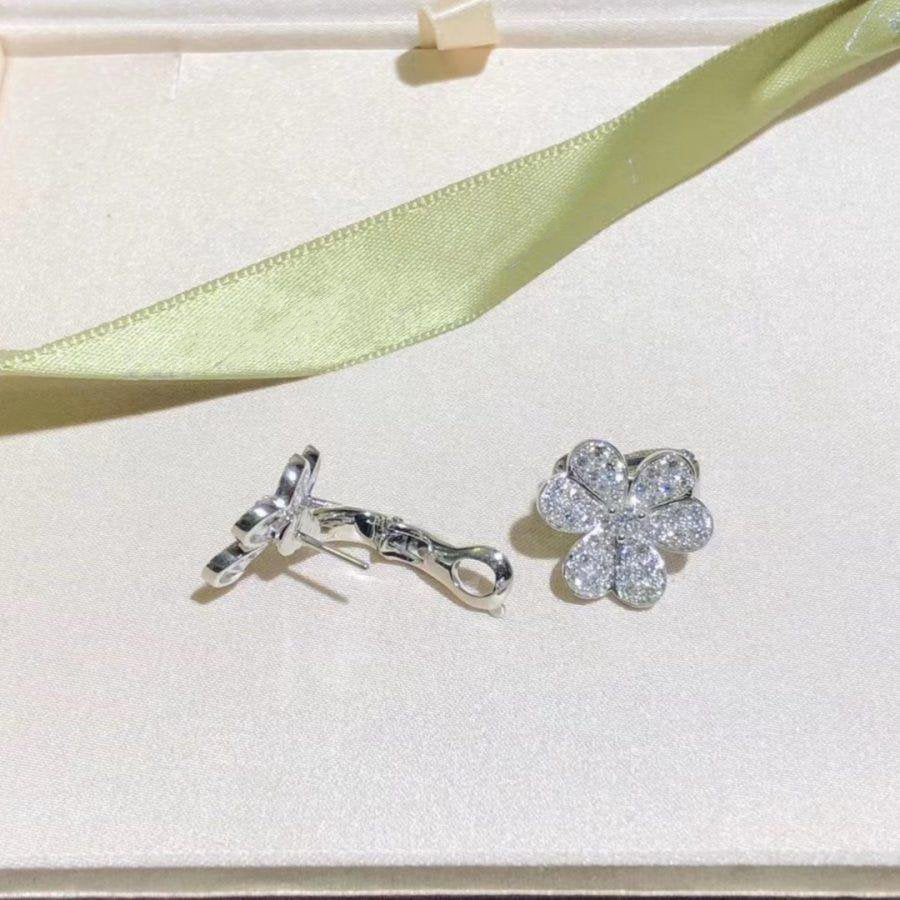 Aura FRIVOLE SILVER FLOWER DIAMOND EARRINGS