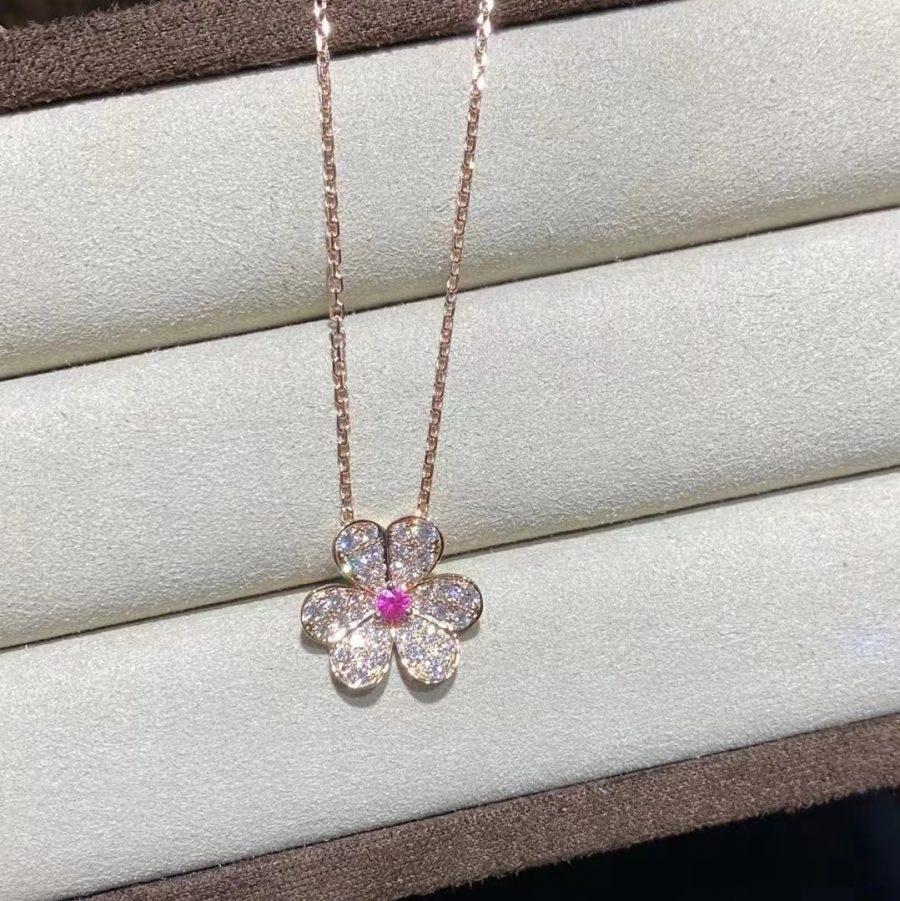 Aura FRIVOLE ROSE GOLD FLOWER DIAMOND NECKLACE