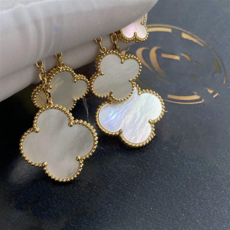 Aura CLOVER EARRINGS WHITE MOP 4 MOTIFS GOLD