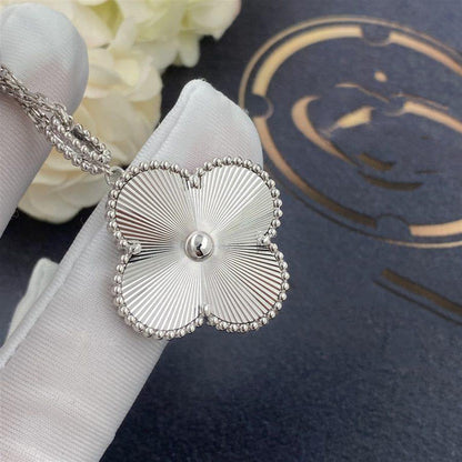 [⭐Aura ]CLOVER 25MM SILVER BIG CLOVER NECKLACE
