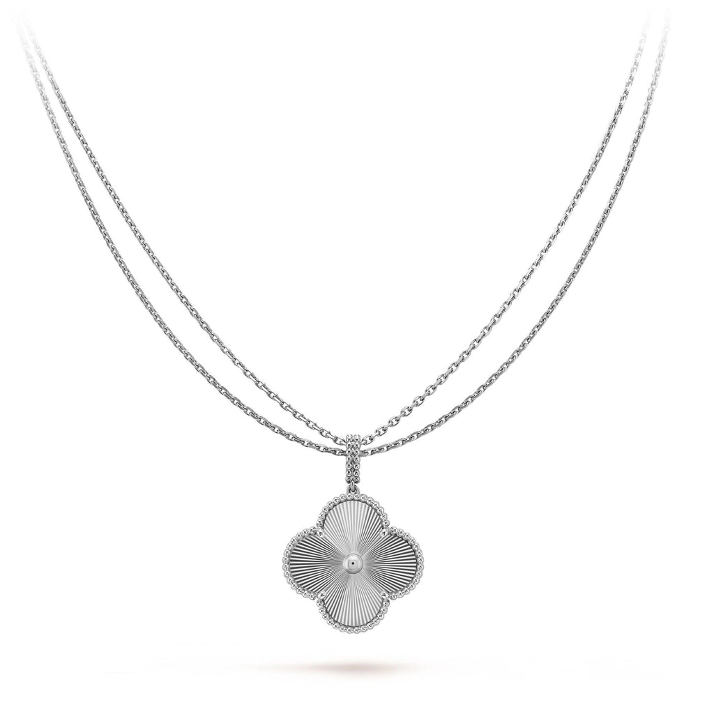Aura CLOVER 25MM SILVER BIG CLOVER NECKLACE